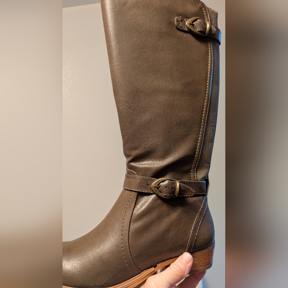 Bare Traps Tommy Brown Knee-High Women's Riding Style Boots - Picture 9 of 9